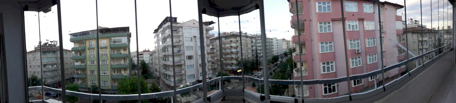 Cam Balkon